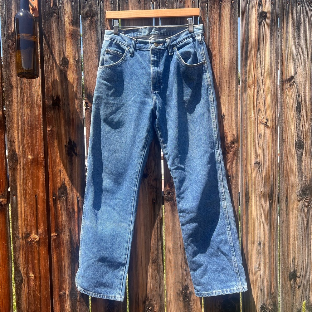 Wrangler Regular Medium Wash Straight Leg Vintage Feel Denim Jeans, Men’s 32x30